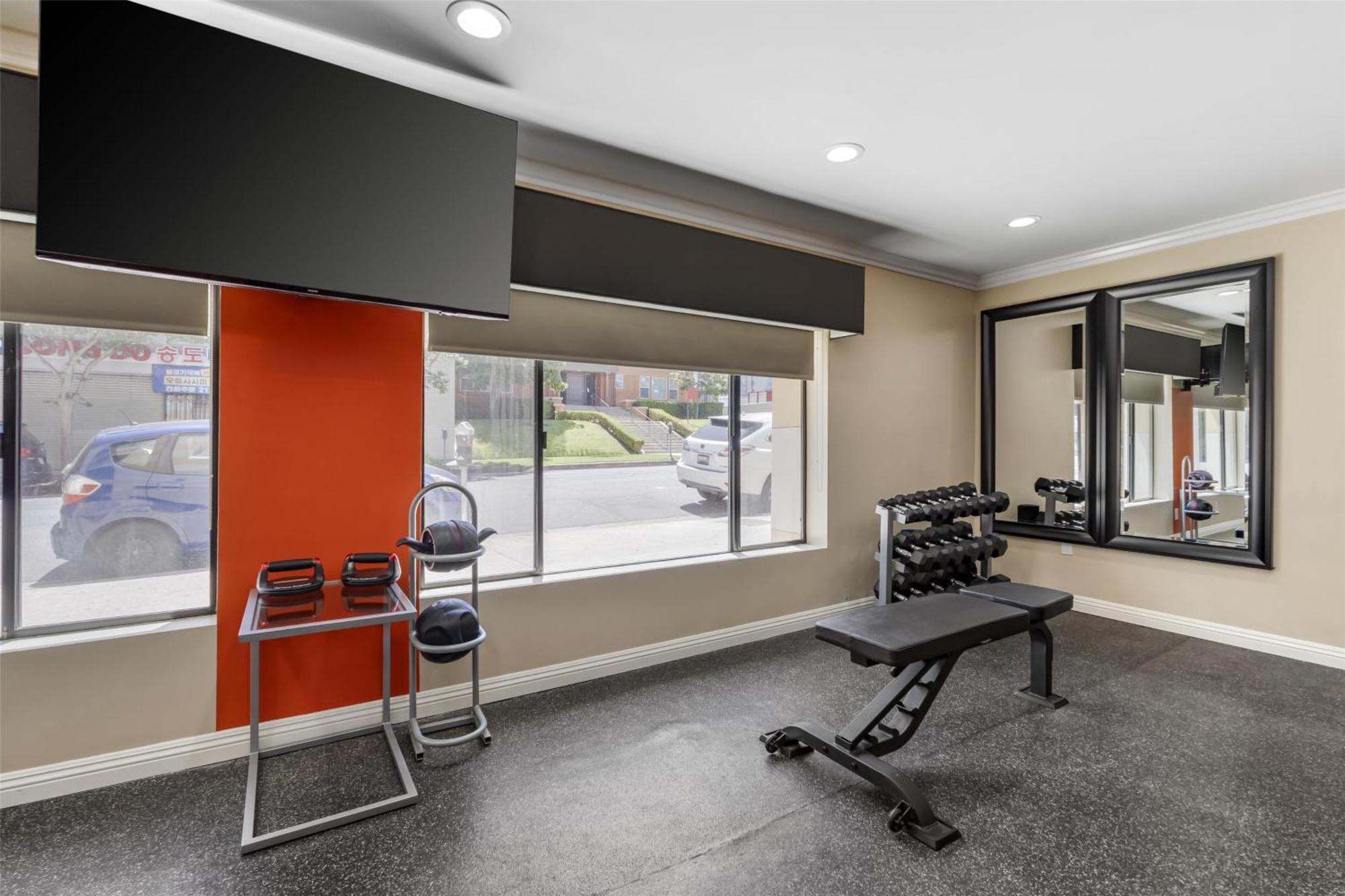 Best Western Plus La Mid-Town Hotel — Zdjęcia 1